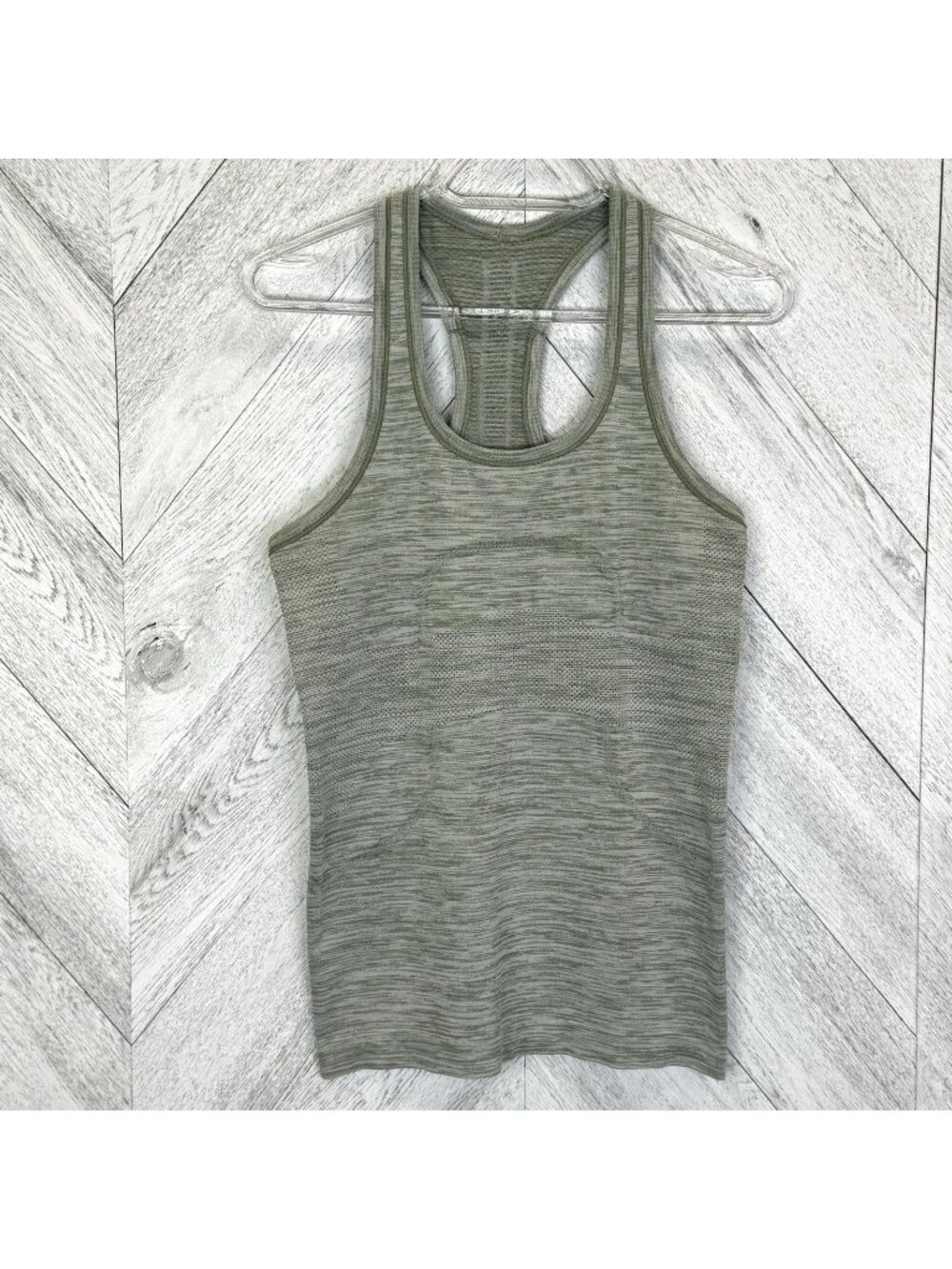 Lululemon Run Swiftly Tank Top Shirt Singlet Womens Size 6 Green Yoga Run Gym